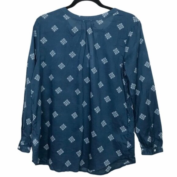 Gap Factory Blue Long Sleeve Snowflake Print Popover Blouse - Picture 2 of 8
